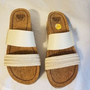 Reef Cushion Vista Hi sandals size 7